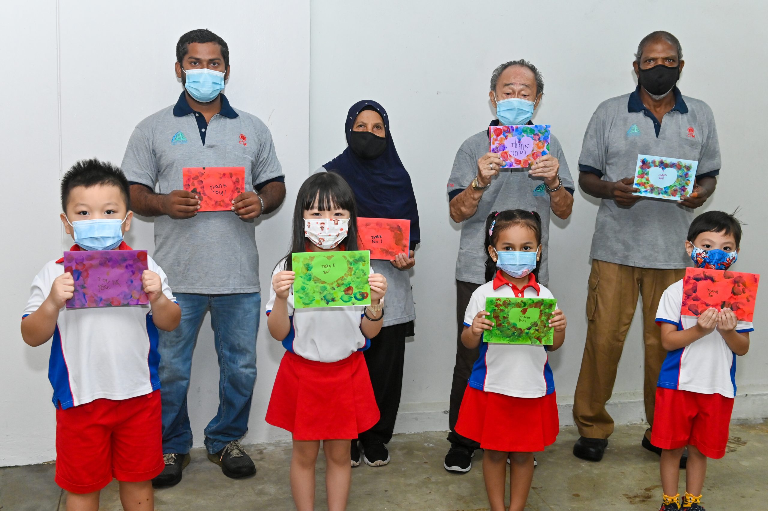 PCF Sparkletots @ Hong Kah North Block 419 presented 23 handmade cards to (from left) Hossain Mohd, Yatimah Bte Hussin, Teh Kian Pheng and Sundra Segaran.