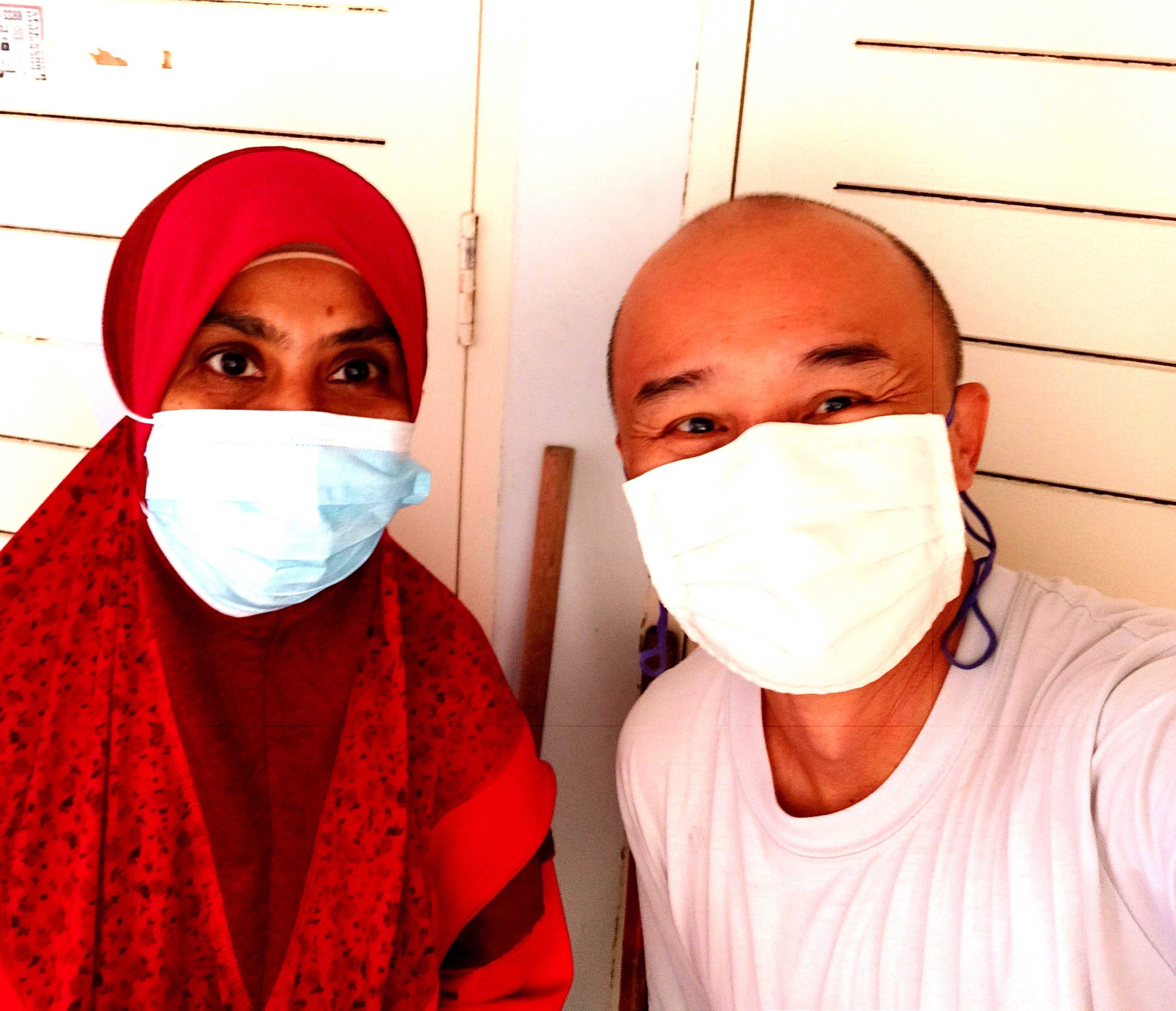 Resident Phang Soon Tuck says: “She’s hardworking and dedicated to her work. Quite a few times I’ve seen her cleaning the rubbish chute at Blk 438 despite the rain.”
