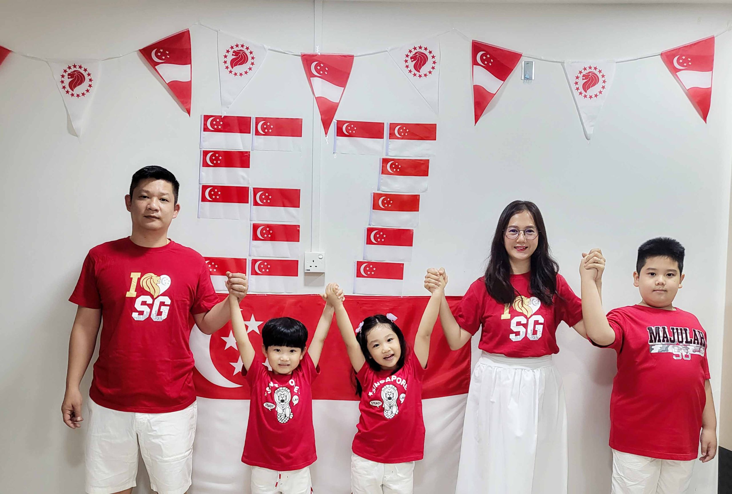 United for SG – The Neos (from left): Kok Keong, Jia Quan, Jia Ying, Chakriya and Jia Fu are residents of Chua Chu Kang estate.
