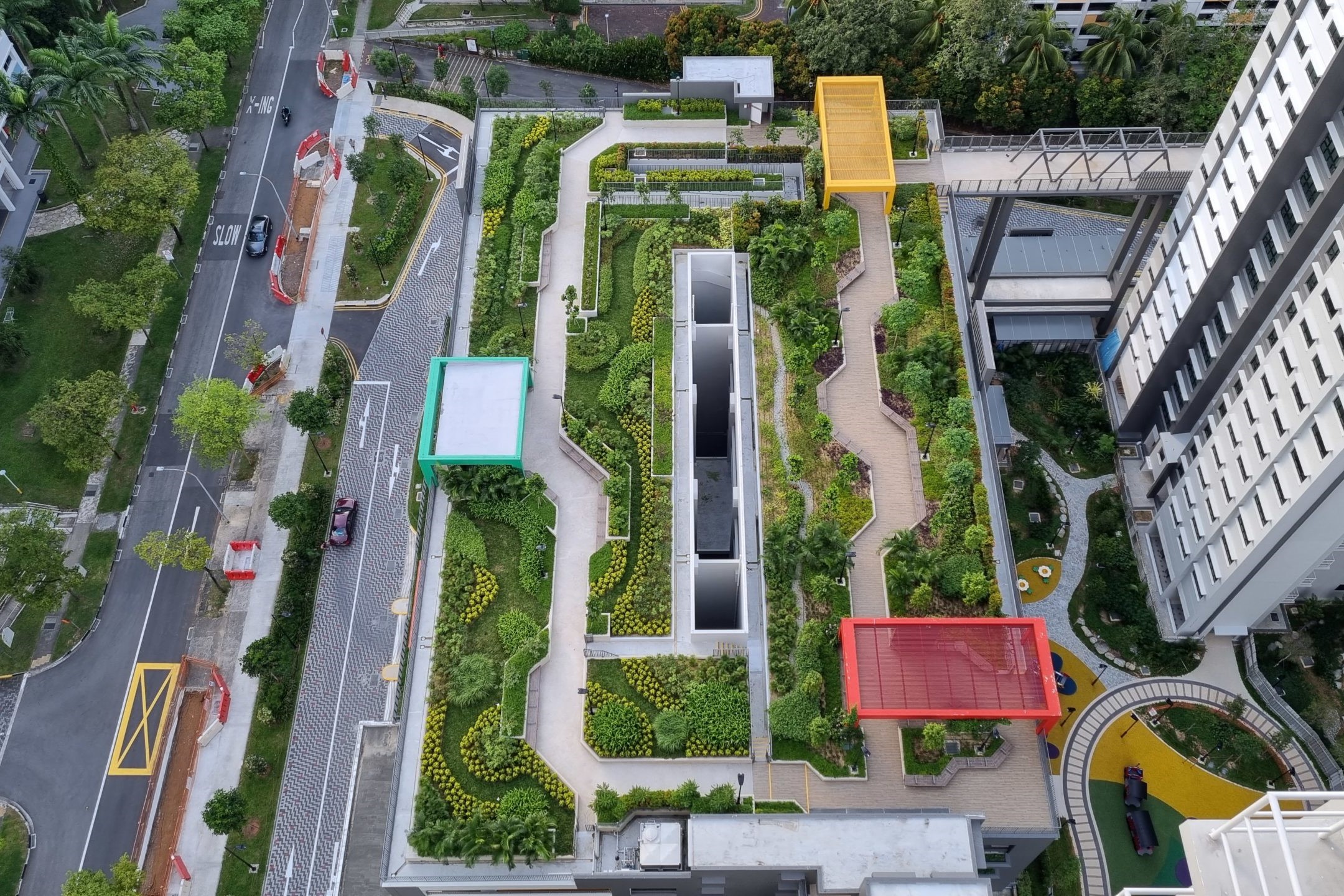 Tan Wen Jin (CCK estate) offers an unusual bird’s eye view of the rooftop garden at Teck Whye View.